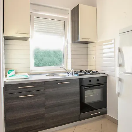 Holiday home Awesome In With Kitchen