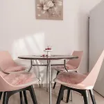 Awesome In With Kitchen بيت للعطل *