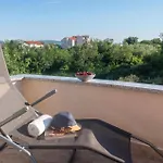 بيت للعطل Awesome In With Kitchen بيبينيا