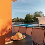 Awesome In With Kitchen بيبينيا